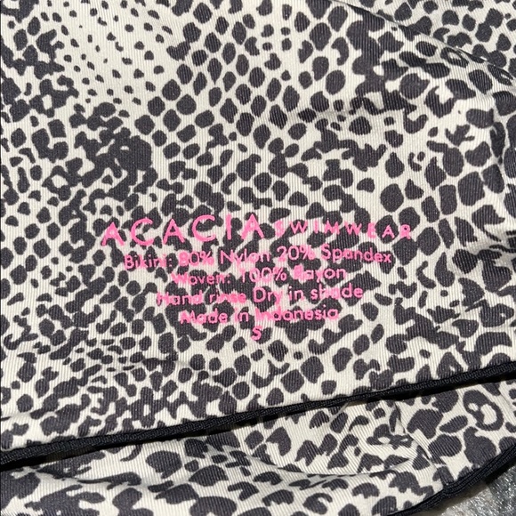 ACACIA - panama top in black🖤 - Picture 5 of 5